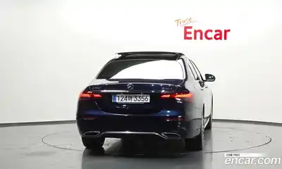Mercedes-Benz E-Class 2021 2.0 Автомат в Москве № 467578, миниатюра 4