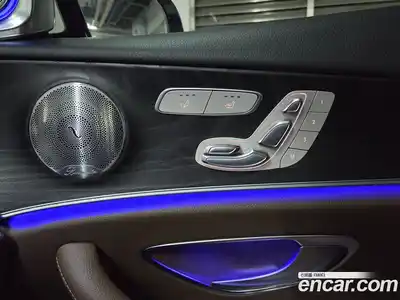 Mercedes-Benz E-Class 2019 2.0 Автомат в Москве № 468085, миниатюра 12