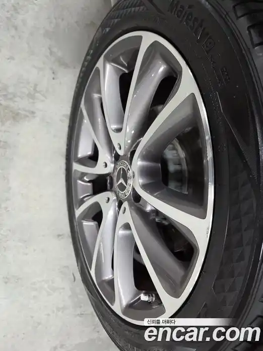 Mercedes-Benz E-Class 2019 2.0 Автомат в Москве № 468085, фото 16