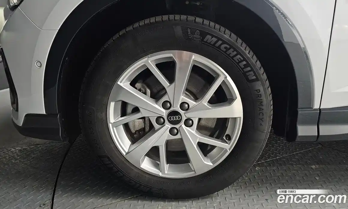 Audi Q3 2024 2.0 Автомат в Москве № 468373, фото 5