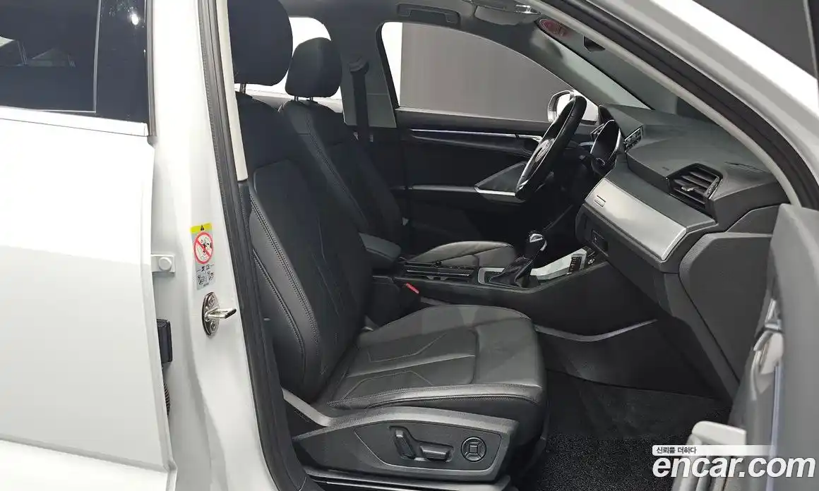 Audi Q3 2024 2.0 Автомат в Москве № 468373, фото 10