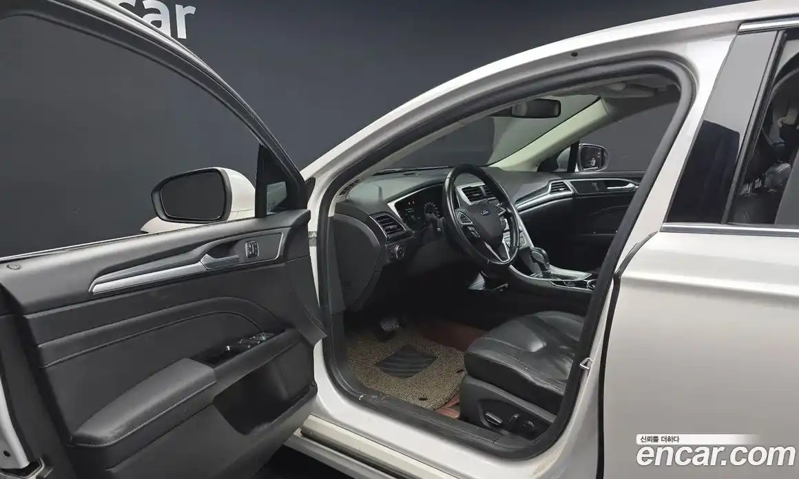 Ford Mondeo 2015 2.0 Автомат в Москве № 473771, фото 10