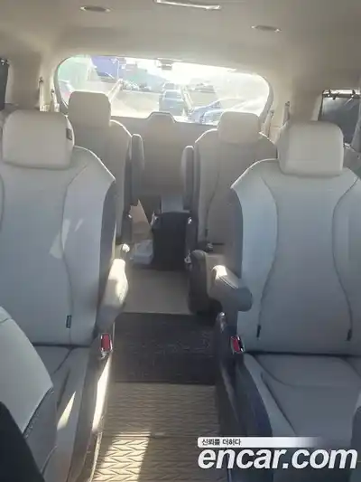 Kia Canival 2025 1.6 Автомат в Москве № 54590, миниатюра 6