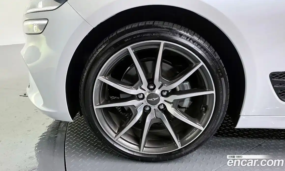 Genesis G70 2023 2.0 Автомат в Москве № 56825, фото 1