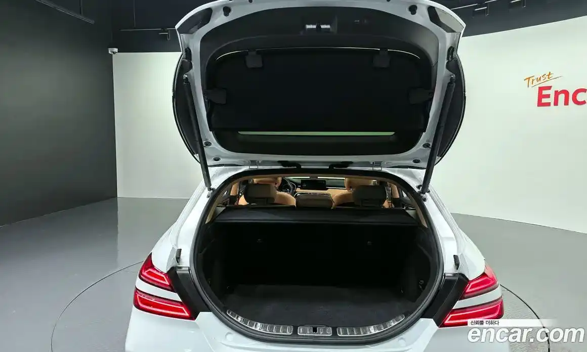 Genesis G70 2023 2.0 Автомат в Москве № 56825, фото 14