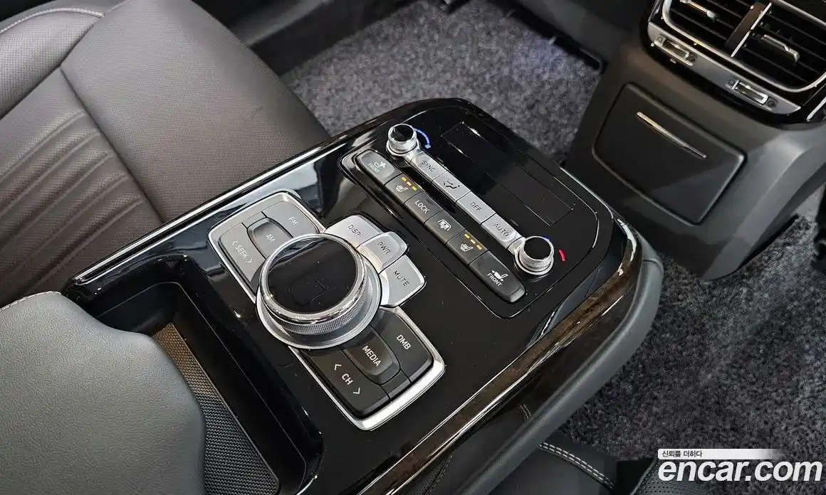 Genesis G90 2019 3.8 Автомат в Москве № 58971, фото 15