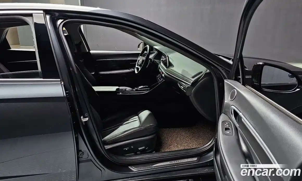 Hyundai Sonata 2023 1.6 Автомат в Москве № 6120, фото 16