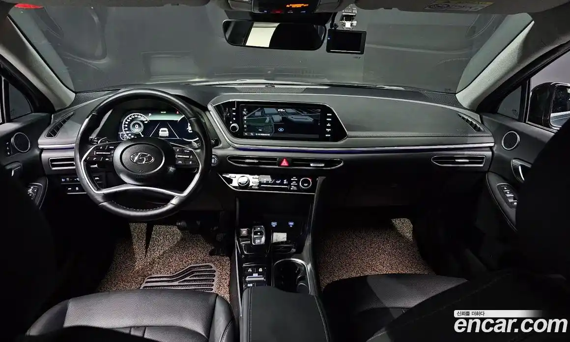 Hyundai Sonata 2023 1.6 Автомат в Москве № 6120, фото 6