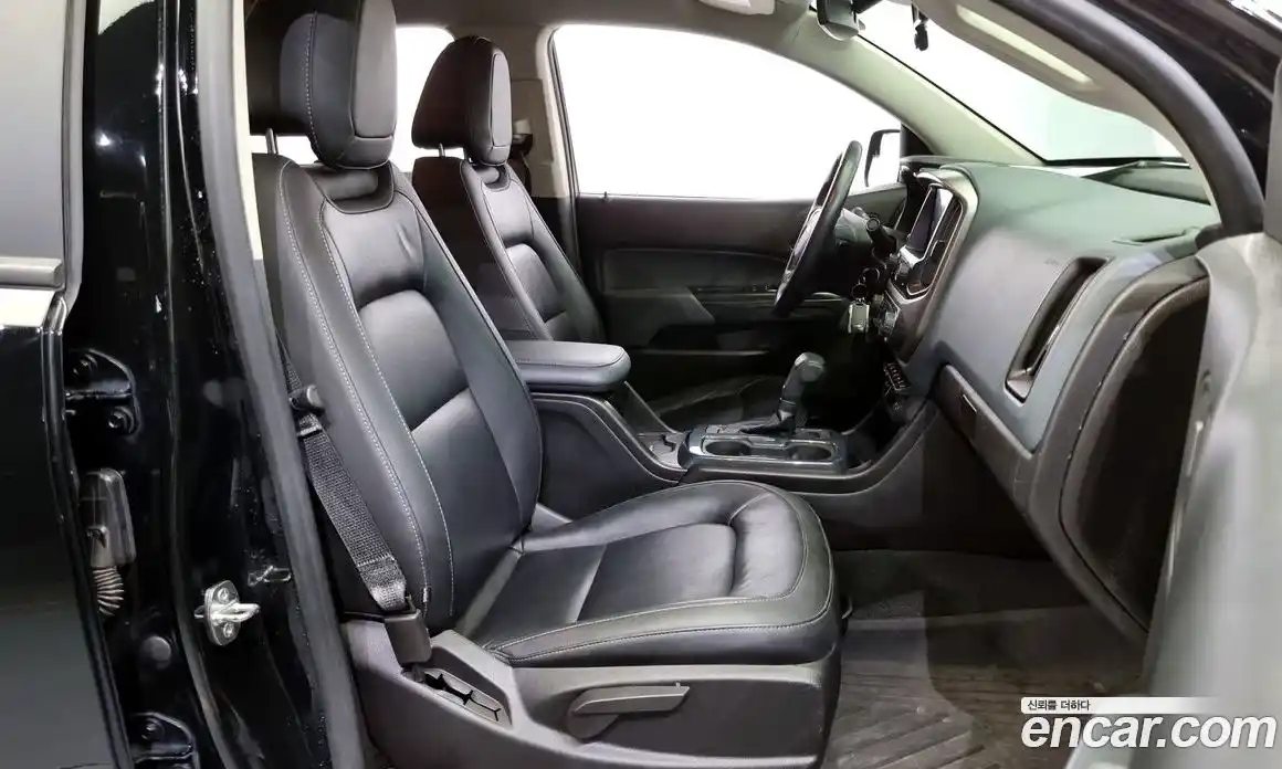 Chevrolet Colorado 2021 3.6 Автомат в Москве № 85108, фото 17