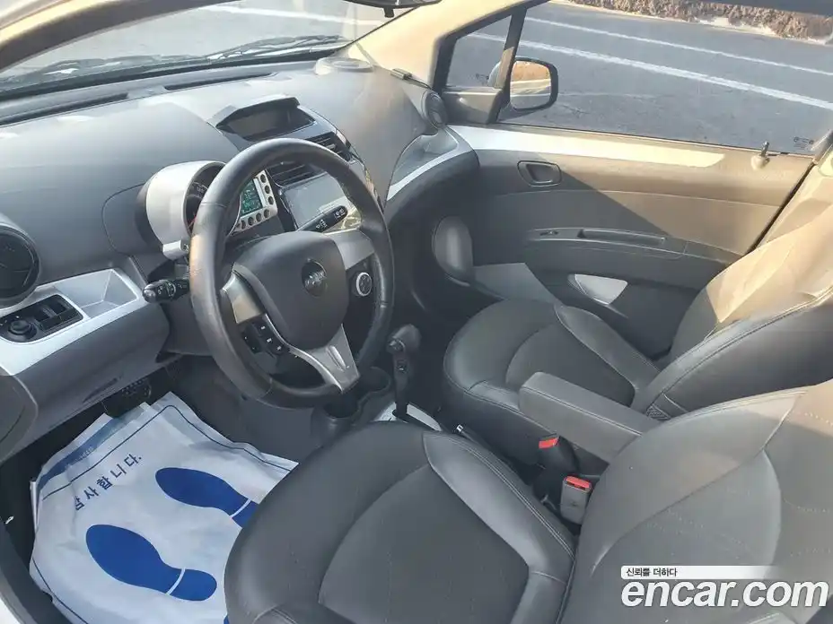 Chevrolet Spark 2013 1.0 Автомат в Москве № 98732, фото 10