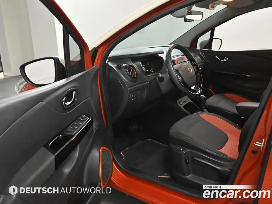 Renault QM3 2014 1.5 Автомат в Москве № 107129, фото 11