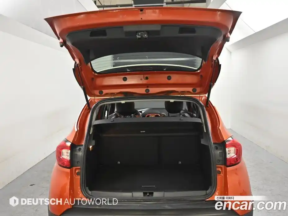 Renault QM3 2014 1.5 Автомат в Москве № 107129, фото 20