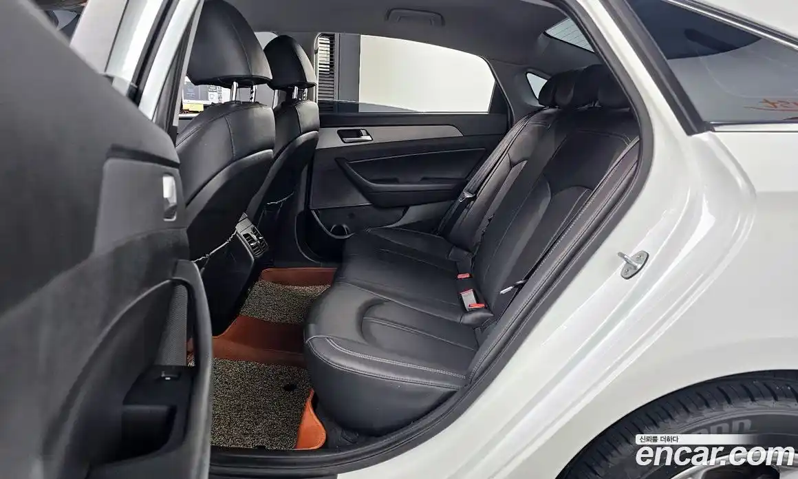 Hyundai Sonata 2019 2.0 Автомат в Москве № 111339, фото 13