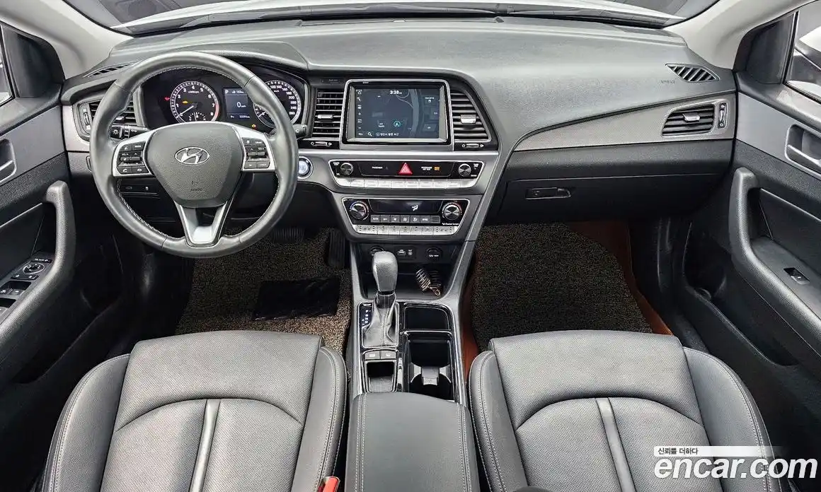 Hyundai Sonata 2019 2.0 Автомат в Москве № 111339, фото 19