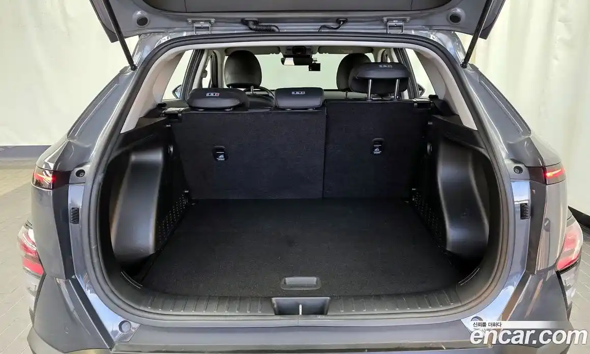 Hyundai Kona 2023 1.6 Автомат в Москве № 112024, фото 20