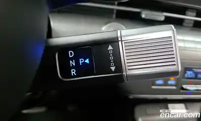 Hyundai Kona 2023 1.6 Автомат в Москве № 112024, миниатюра 9