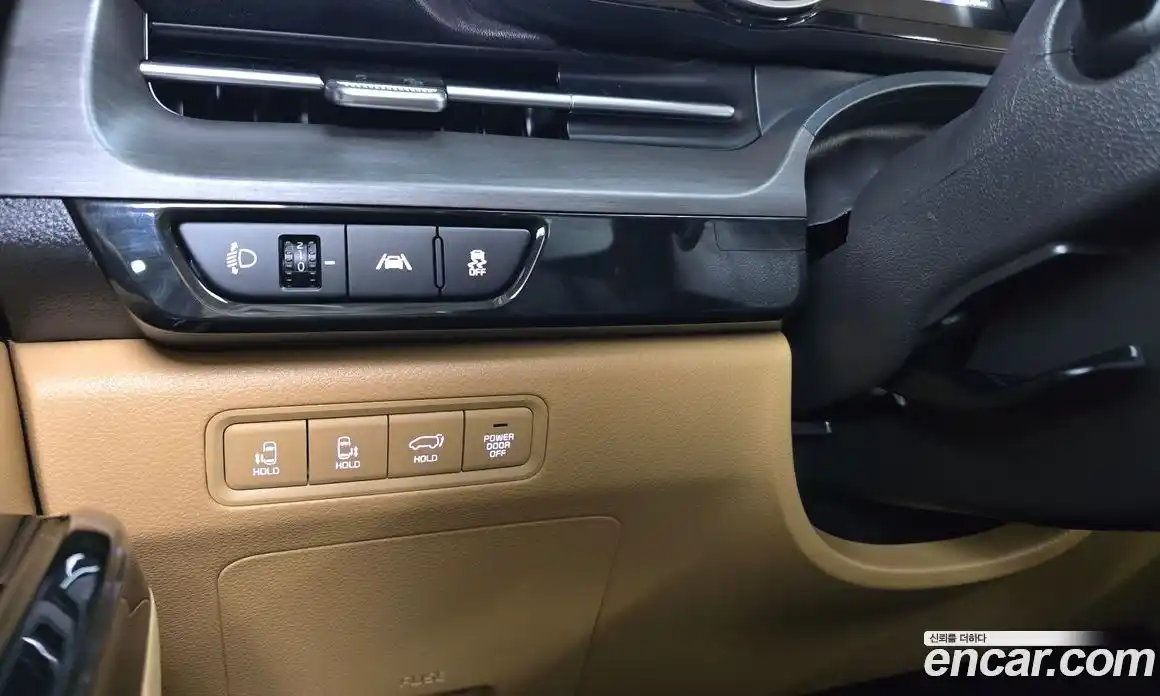 Kia Canival 2023 3.5 Автомат в Москве № 115002, фото 1