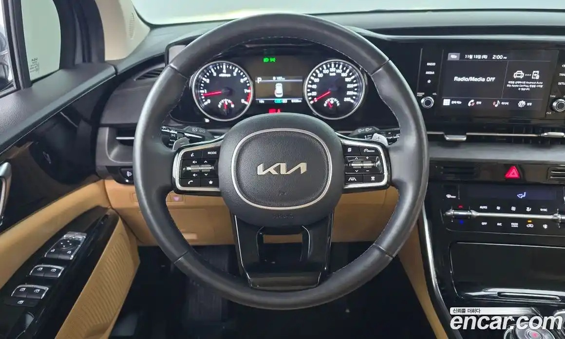 Kia Canival 2023 3.5 Автомат в Москве № 115002, фото 17