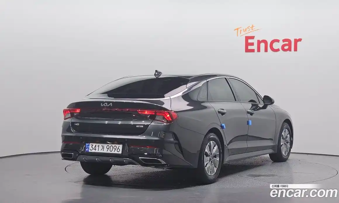 Kia K5 2023 2.0 Автомат в Москве № 115372, фото 18