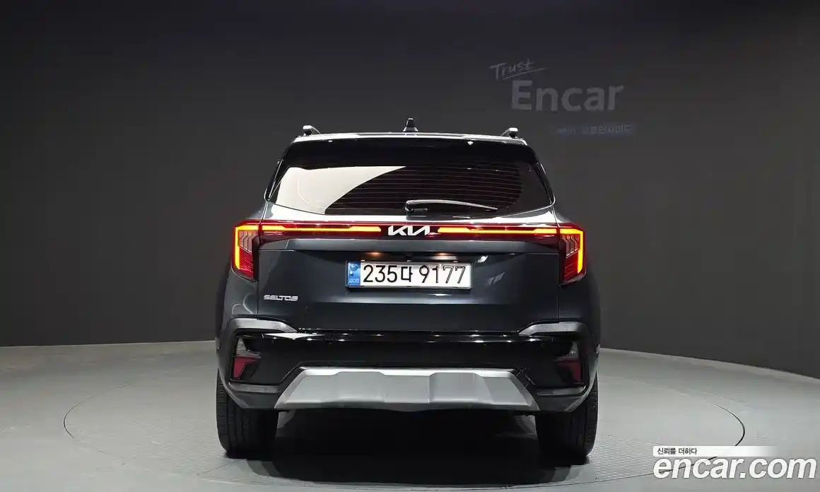 Kia Seltos 2024 1.6 Автомат в Москве № 115446, фото 2