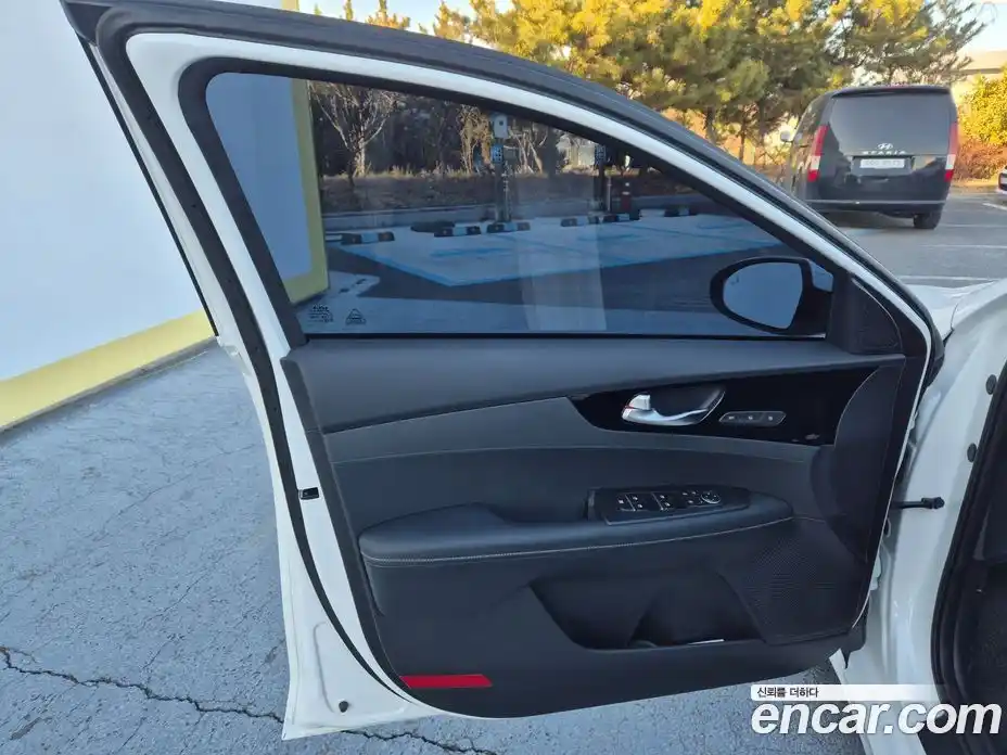 Kia K3 2024 1.6 Автомат в Москве № 121703, фото 15