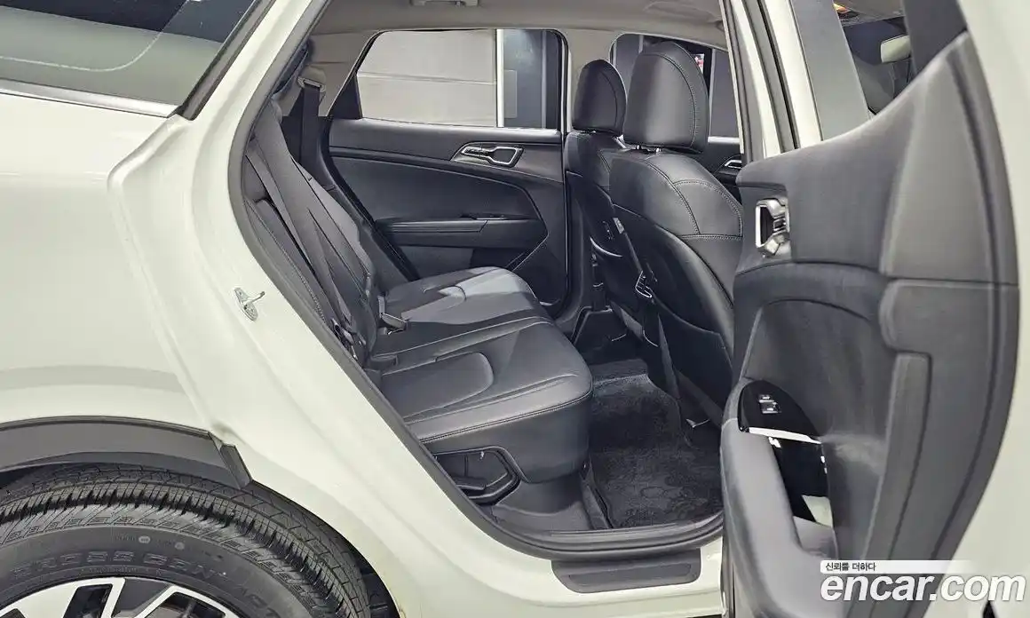 Kia Sportage 2023 1.6 Автомат в Москве № 121983, фото 20