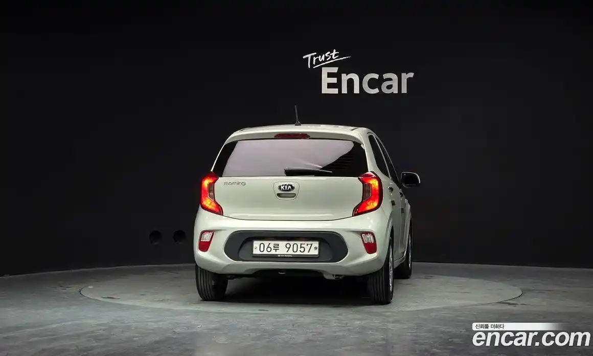 Kia Morning 2017 1.0 Автомат в Москве № 123459, фото 19