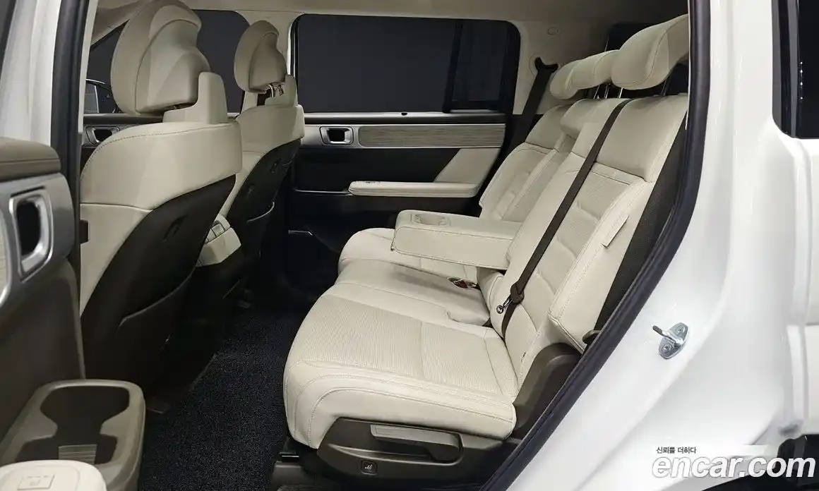 Hyundai Santa Fe 2024 2.5 Автомат в Москве № 125387, фото 18