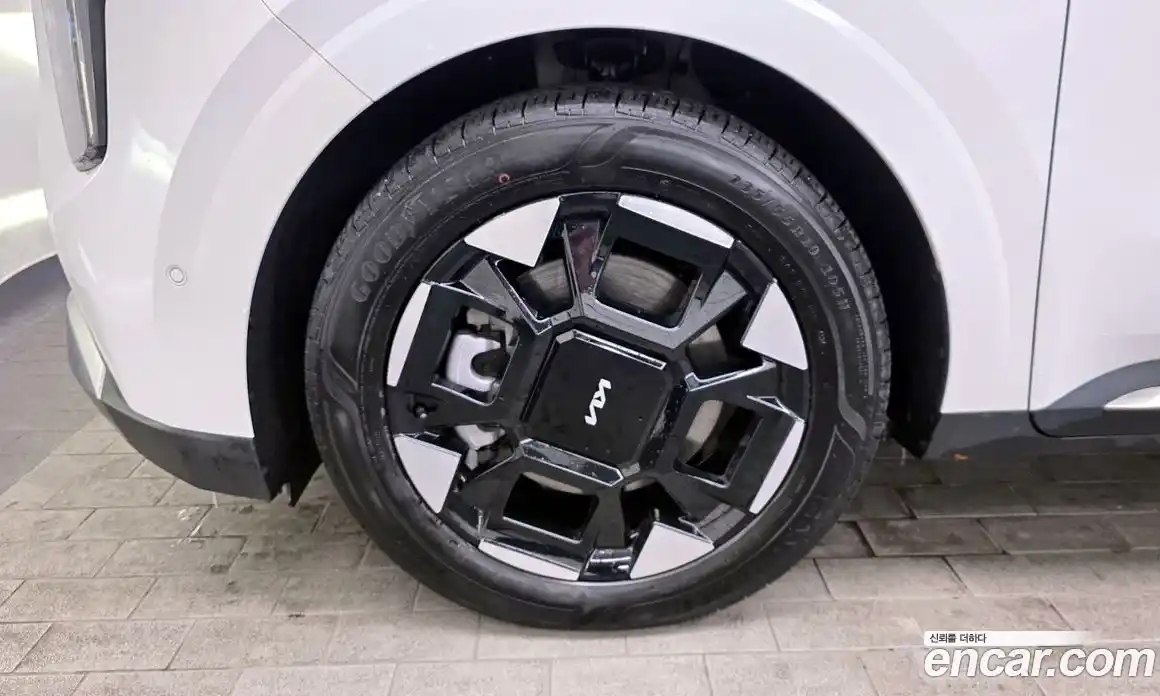 Kia Canival 2024 3.5 Автомат в Москве № 128608, фото 5