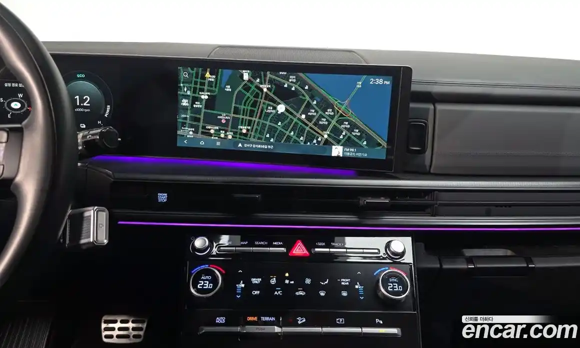 Hyundai Santa Fe 2024 1.6 Автомат в Москве № 130273, фото 17