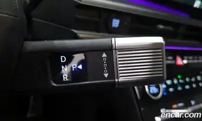 Hyundai Santa Fe 2024 1.6 Автомат в Москве № 130273, миниатюра 5