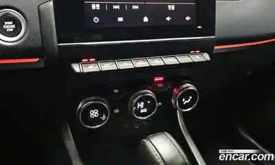 Renault XM3 2023 1.6 Автомат в Москве № 139063, миниатюра 6