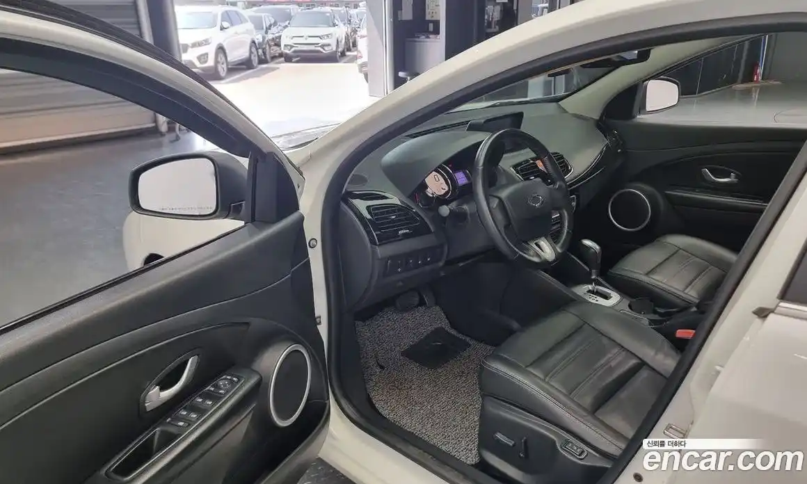 Renault SM3 2016 1.6 Автомат в Москве № 140885, фото 11