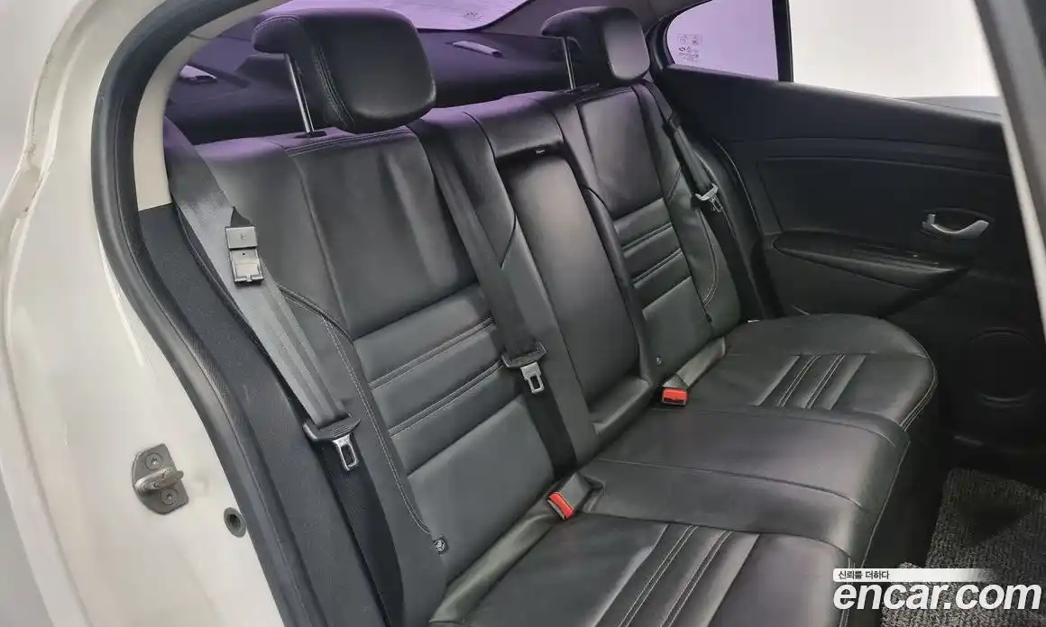 Renault SM3 2016 1.6 Автомат в Москве № 140885, фото 12