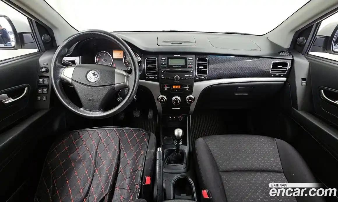 SsangYong Korando 2012 2.0 Механическая в Москве № 146650, фото 13