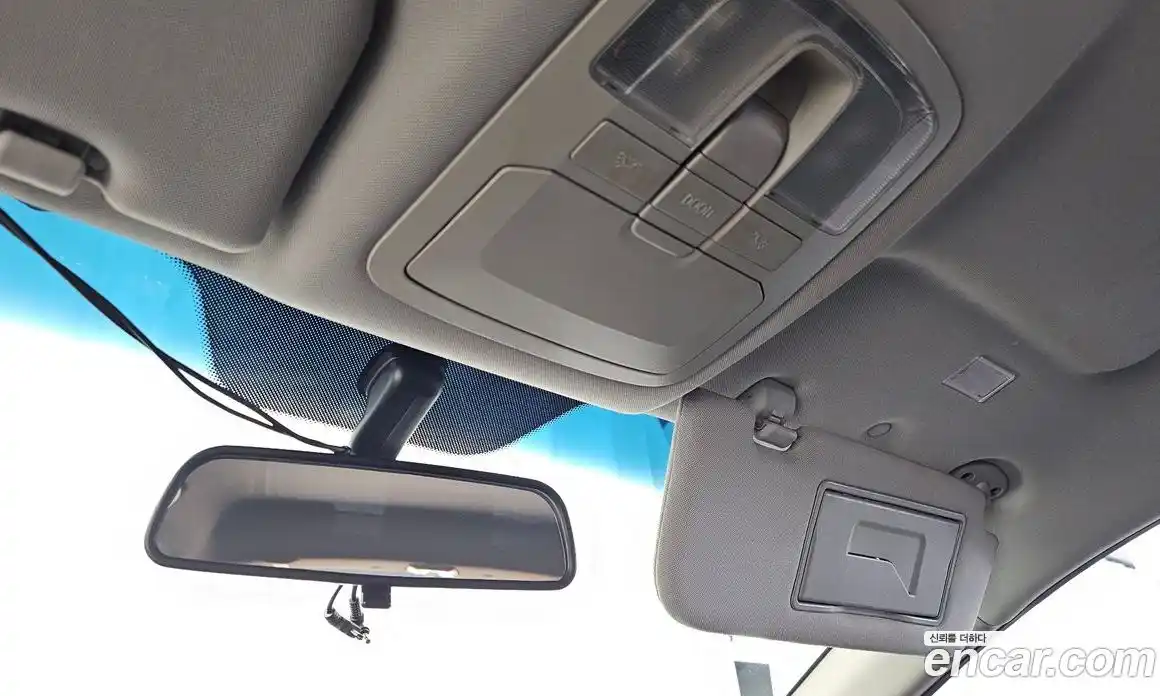 SsangYong Korando 2012 2.0 Механическая в Москве № 146650, фото 15