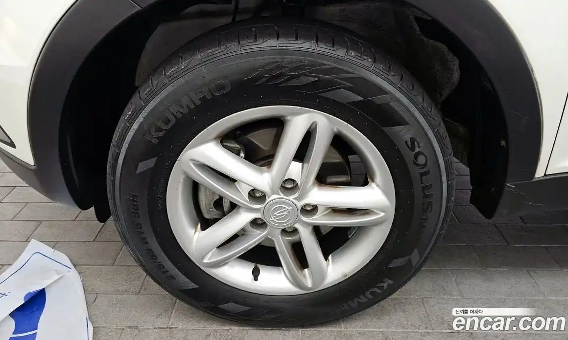 SsangYong Korando 2012 2.0 Механическая в Москве № 146650, фото 16