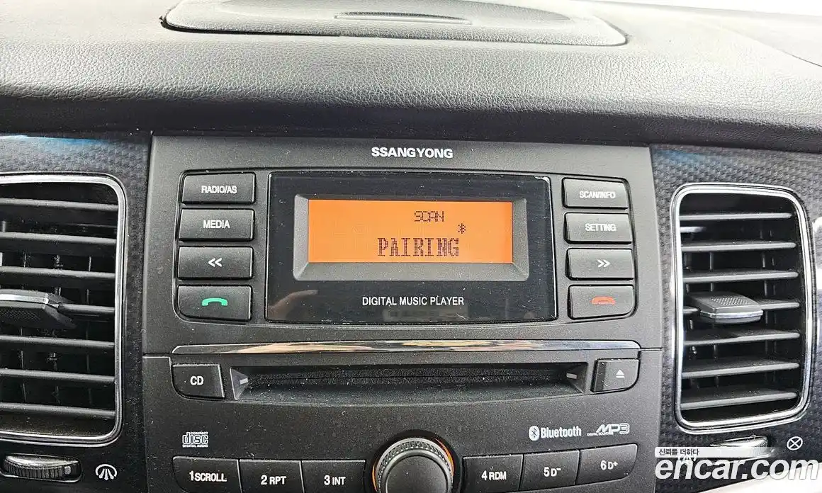 SsangYong Korando 2012 2.0 Механическая в Москве № 146650, фото 17