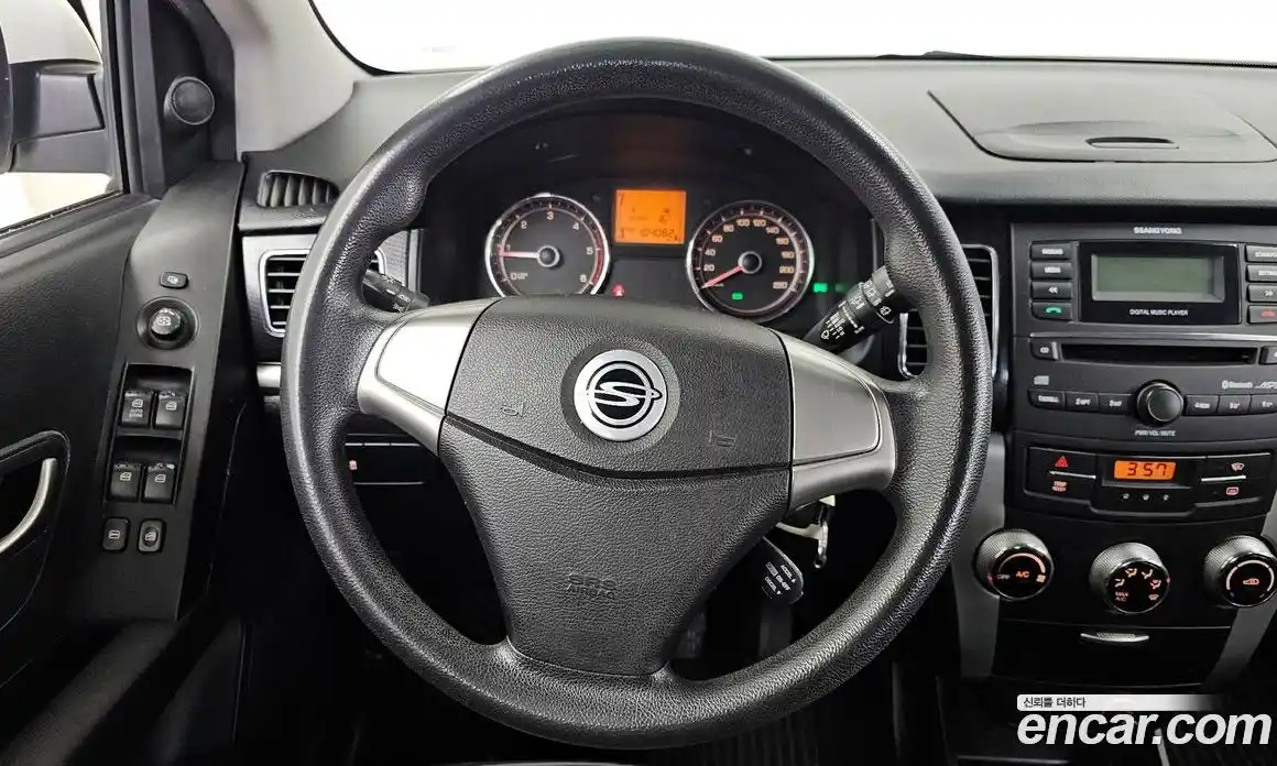 SsangYong Korando 2012 2.0 Механическая в Москве № 146650, фото 20