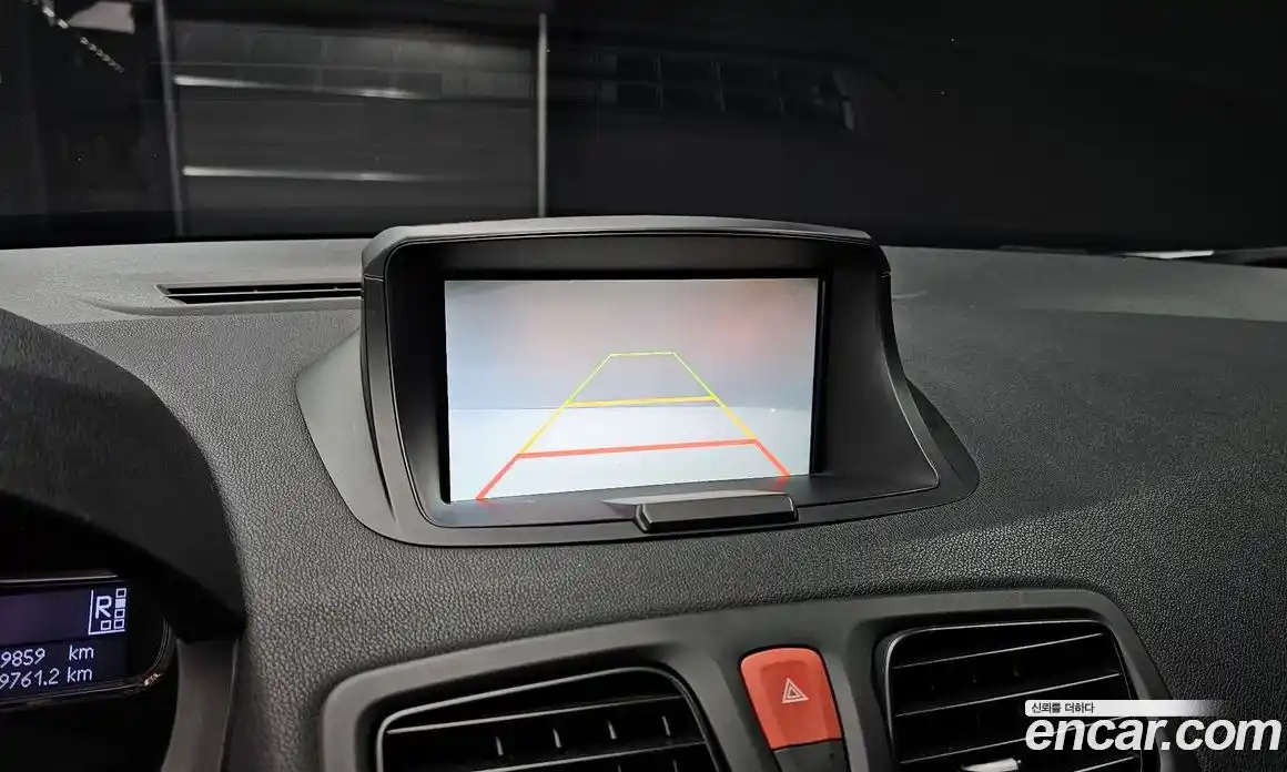 Renault SM3 2017 1.6 Автомат в Москве № 147778, фото 17