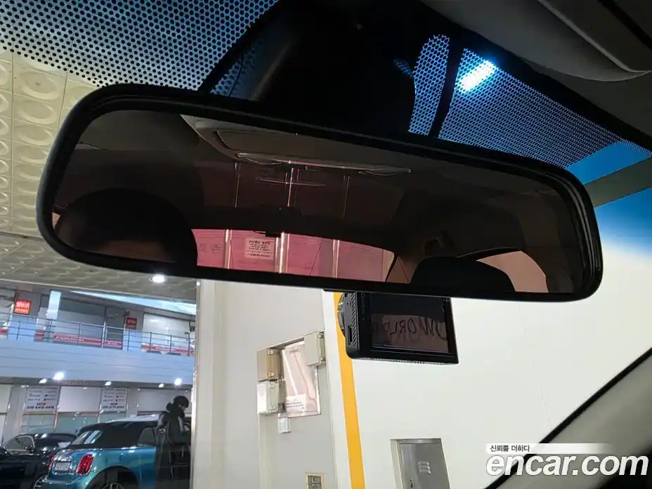 Renault SM3 2010 1.6 Автомат в Москве № 152574, фото 13