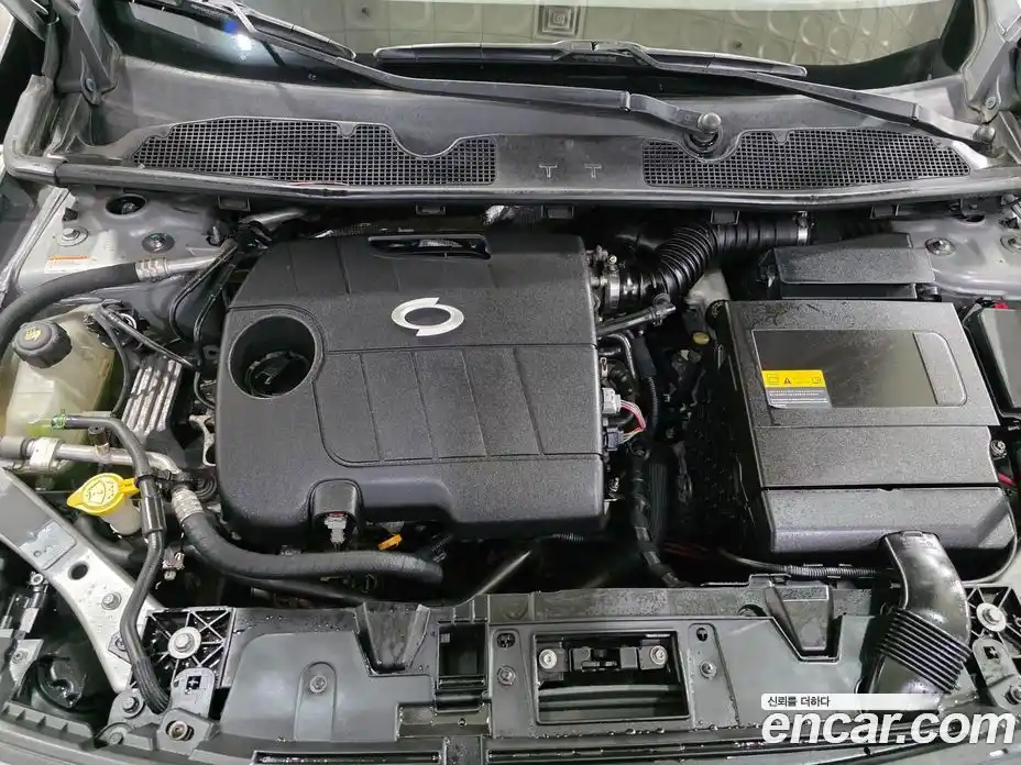 Renault SM3 2010 1.6 Автомат в Москве № 152574, фото 15