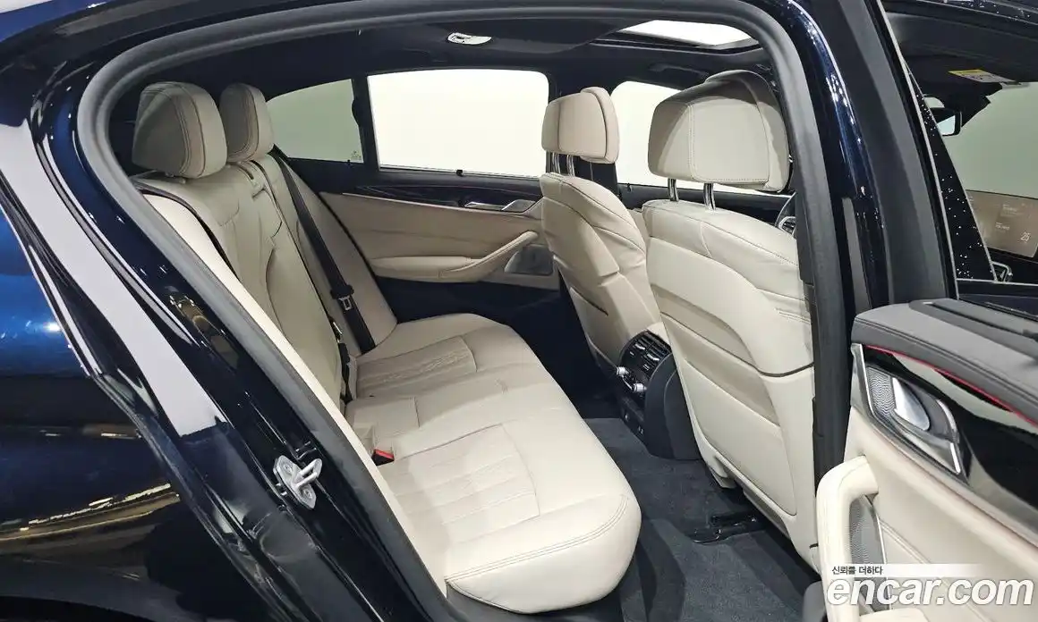 BMW 5-Series 2021 4.4 Автомат в Москве № 158376, фото 15