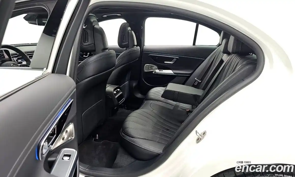 Mercedes-Benz E-Class 2025 2.0 Автомат в Москве № 160221, фото 17