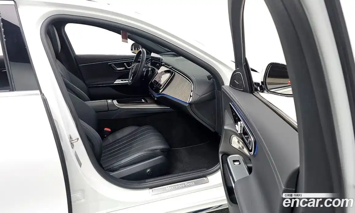 Mercedes-Benz E-Class 2025 2.0 Автомат в Москве № 160221, фото 3