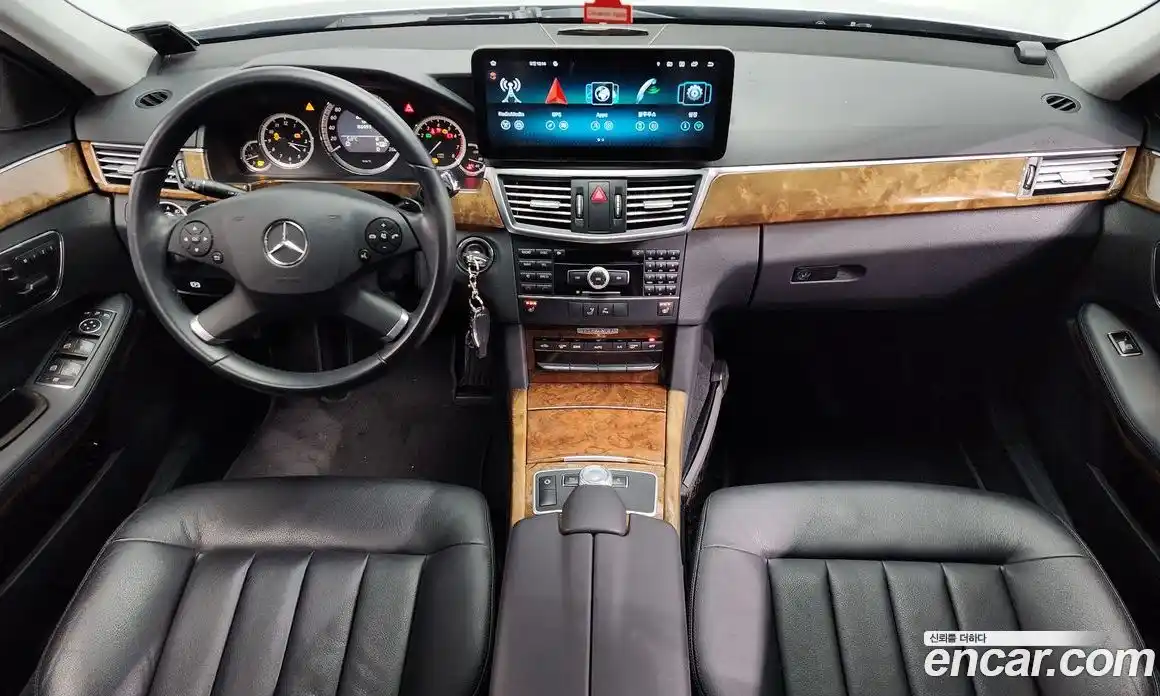 Mercedes-Benz E-Class 2011 3.5 Автомат в Москве № 161676, фото 1