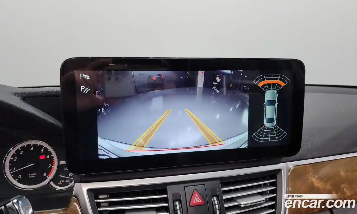 Mercedes-Benz E-Class 2011 3.5 Автомат в Москве № 161676, фото 17