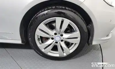 Mercedes-Benz E-Class 2011 3.5 Автомат в Москве № 161676, миниатюра 2