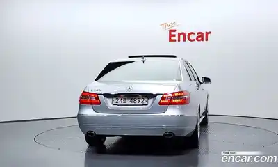 Mercedes-Benz E-Class 2011 3.5 Автомат в Москве № 161676, миниатюра 4