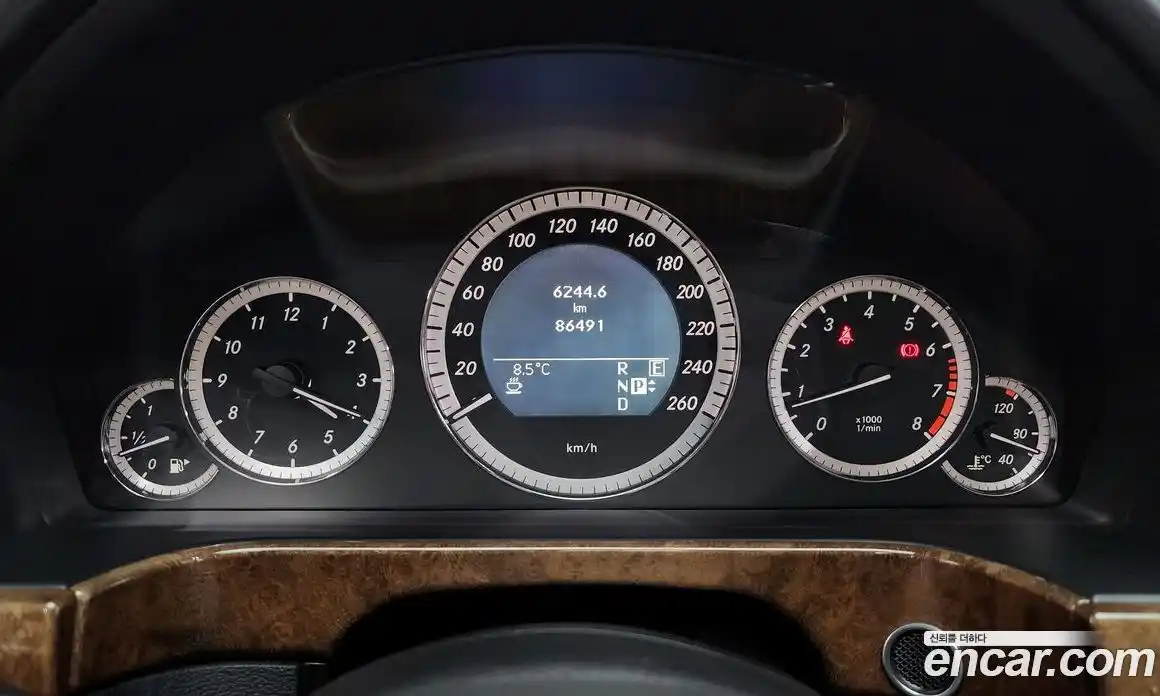 Mercedes-Benz E-Class 2011 3.5 Автомат в Москве № 161676, фото 10